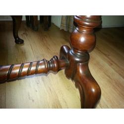 OVAL MAHOGANY 'STRETCHER' OCCASIONAL TABLE