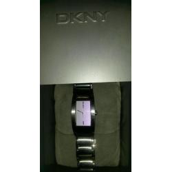 Dkny ladies genuine watch boxed & paperwork