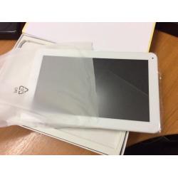 10" ANDROID TABLET PC 4.4 KKITAT QUAD CORE, 8GB, DUAL CAM, BLUETOOTH AND WIFI, BRAND NEW TABLET.