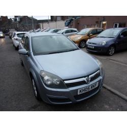 VAUXHALL ASTRA 1.8 club 2005 Petrol Automatic in Silver