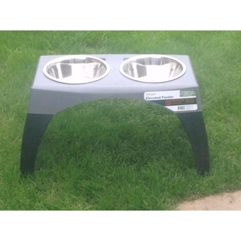 Dog Elevated Feeder