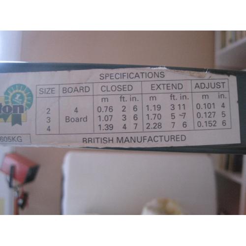 Pair of builders trestles, 4 board size, 1.07-1.7m rated 605kg