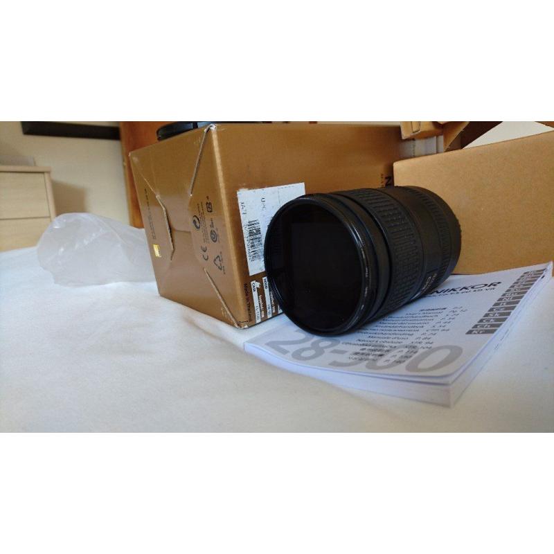 Nikon 28-300 VR AF-S Zoom as new
