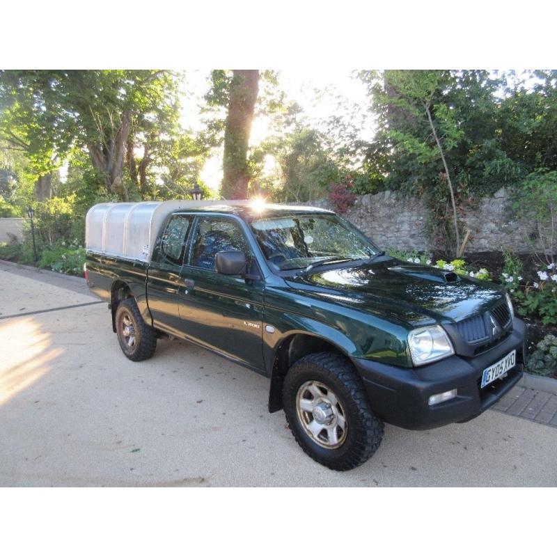 Mitsubishi L200 super cab in great condition, 1 year MOT, Ivor Williams Canopy, DAB Digital Radio