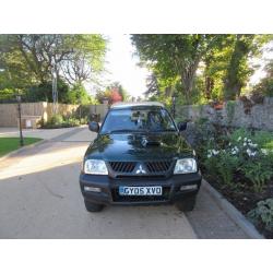 Mitsubishi L200 super cab in great condition, 1 year MOT, Ivor Williams Canopy, DAB Digital Radio