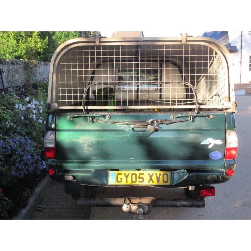Mitsubishi L200 super cab in great condition, 1 year MOT, Ivor Williams Canopy, DAB Digital Radio