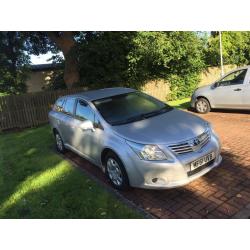 TOYOTA AVENSIS T2 4 DOOR ESTATE 2011 ONE OWNER FSH