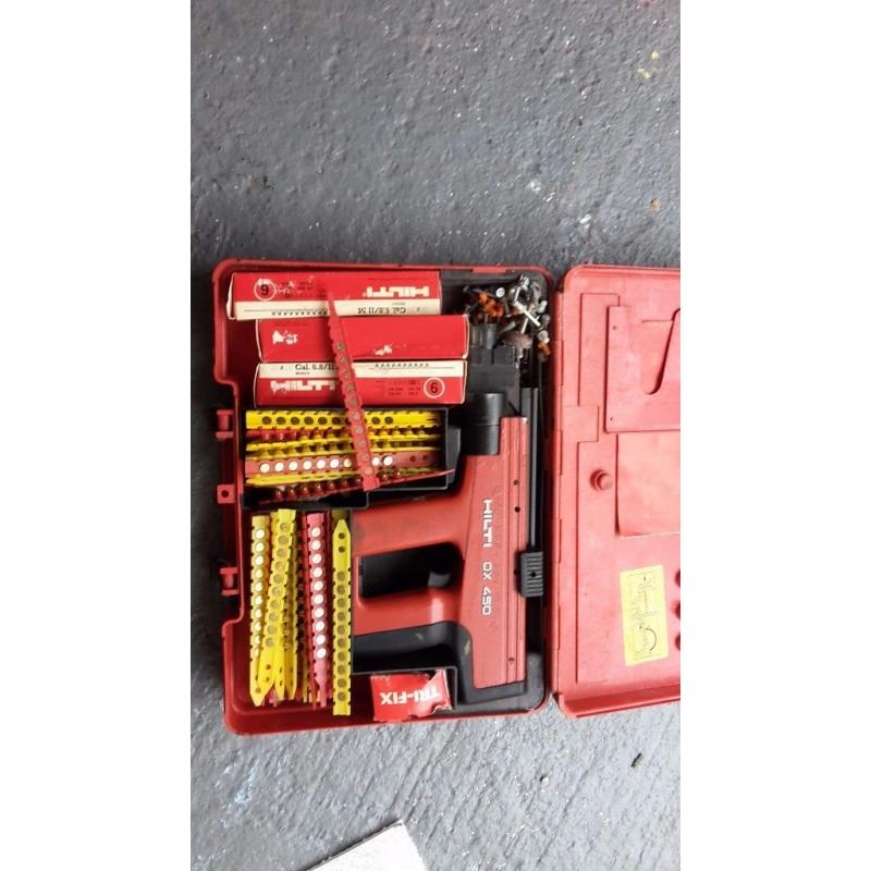 Hilti dx450 nail gun