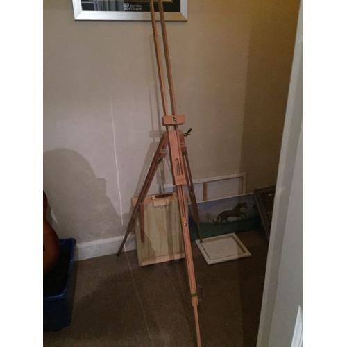 Artists travel easel