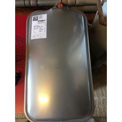 Vaillant Eco-Tec plus (expansion vessel 10ltr, pressure sensor, heating pump)