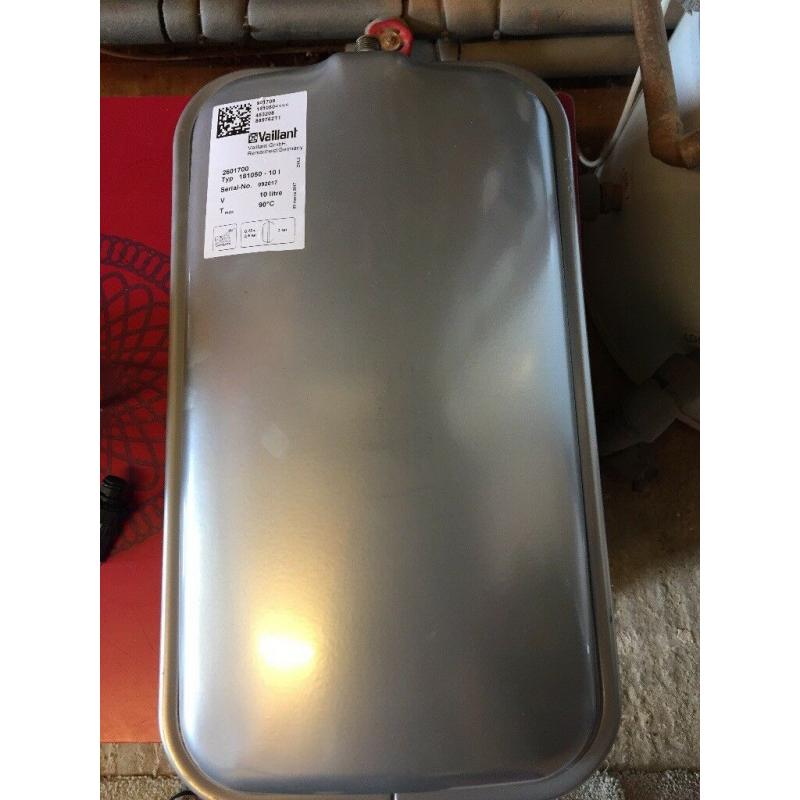 Vaillant Eco-Tec plus (expansion vessel 10ltr, pressure sensor, heating pump)