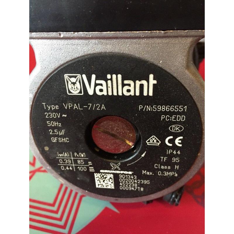 Vaillant Eco-Tec plus (expansion vessel 10ltr, pressure sensor, heating pump)
