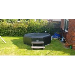 Intex 6 person hottub bubbles and jets
