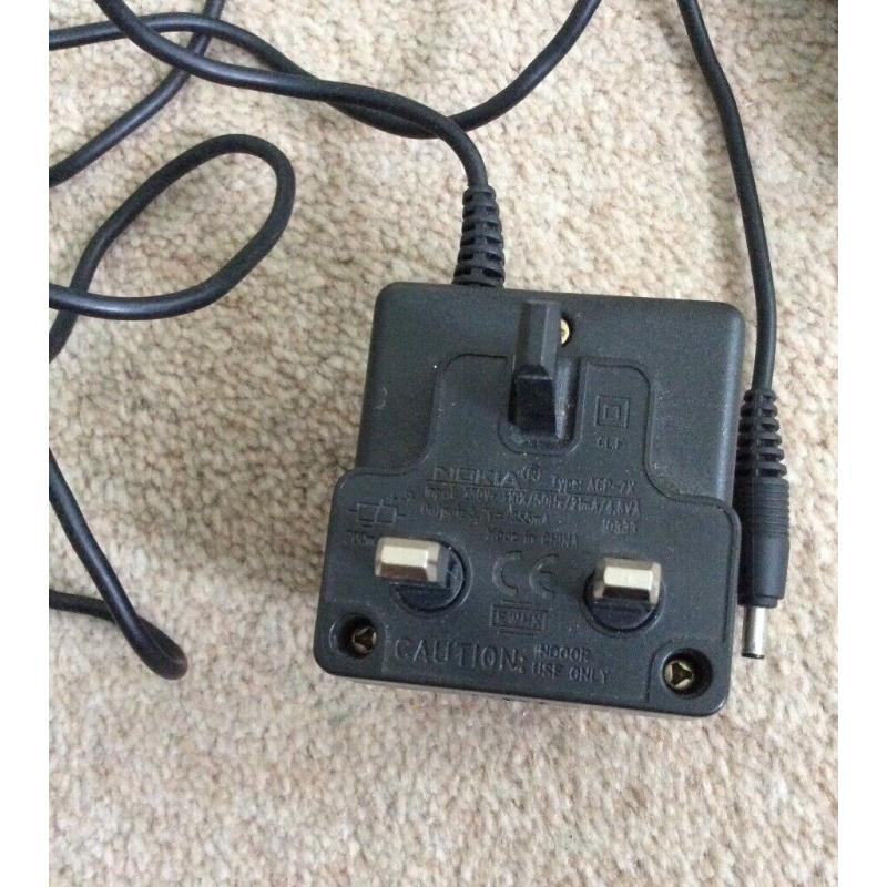 Nokia 3410 phone & charger