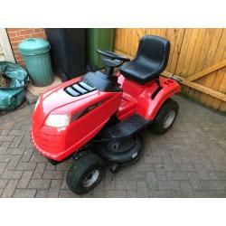 Ride on lawn mower