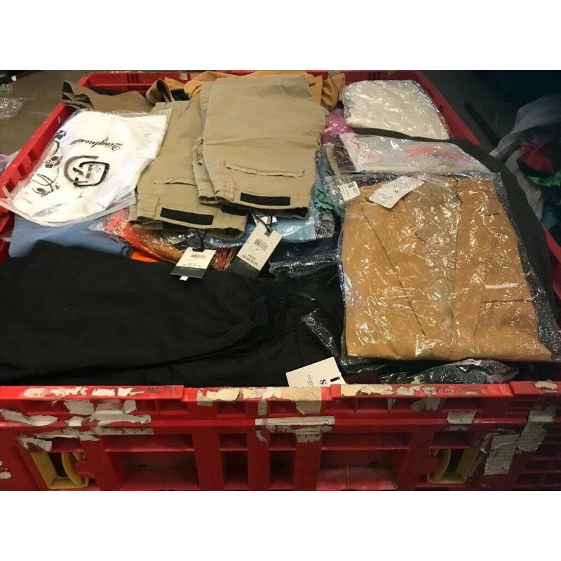 Closing Down Warehouse For Sale Mix Goods