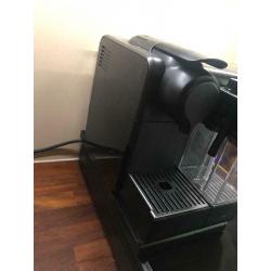 De'Longhi Lattissima Touch, Nespresso coffee machine Auto frothed milk,Cappuccino & Latte, EN550.BM