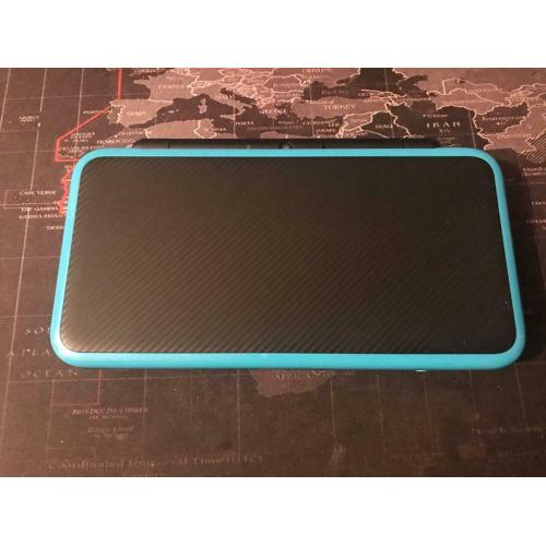 Nintendo New 2DS XL (Blue) With Accessories