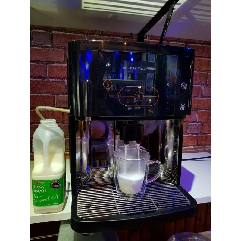WMF 800 Bean to cup coffee machine - Cappuccino