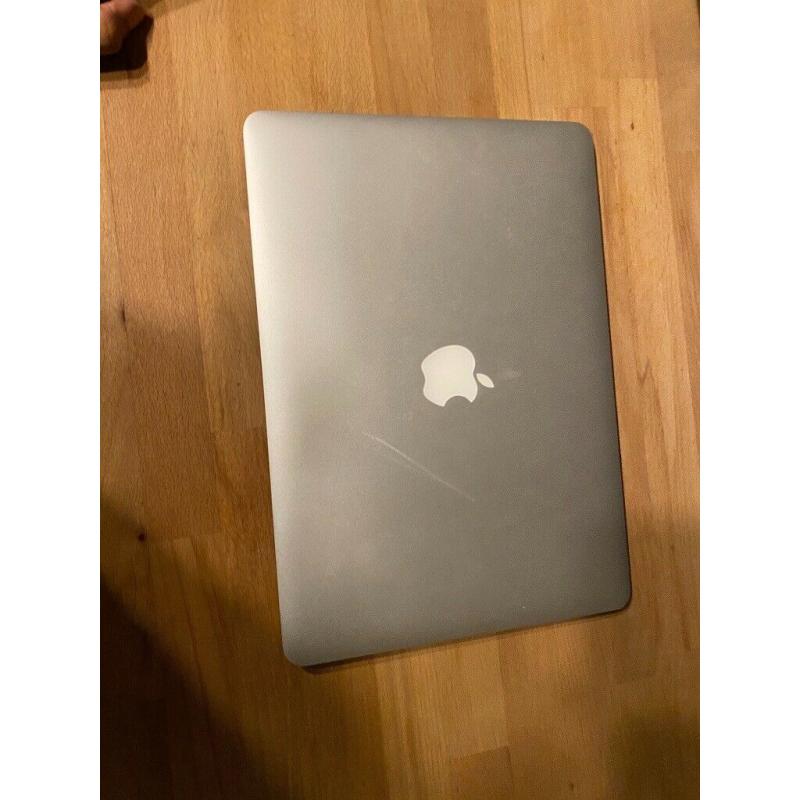 Apple MacBook Air 13inch 2017