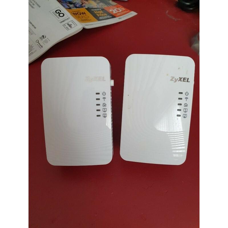 Pair of Zyxel PLA4231 powerline Wi-FI extender 500Mbps