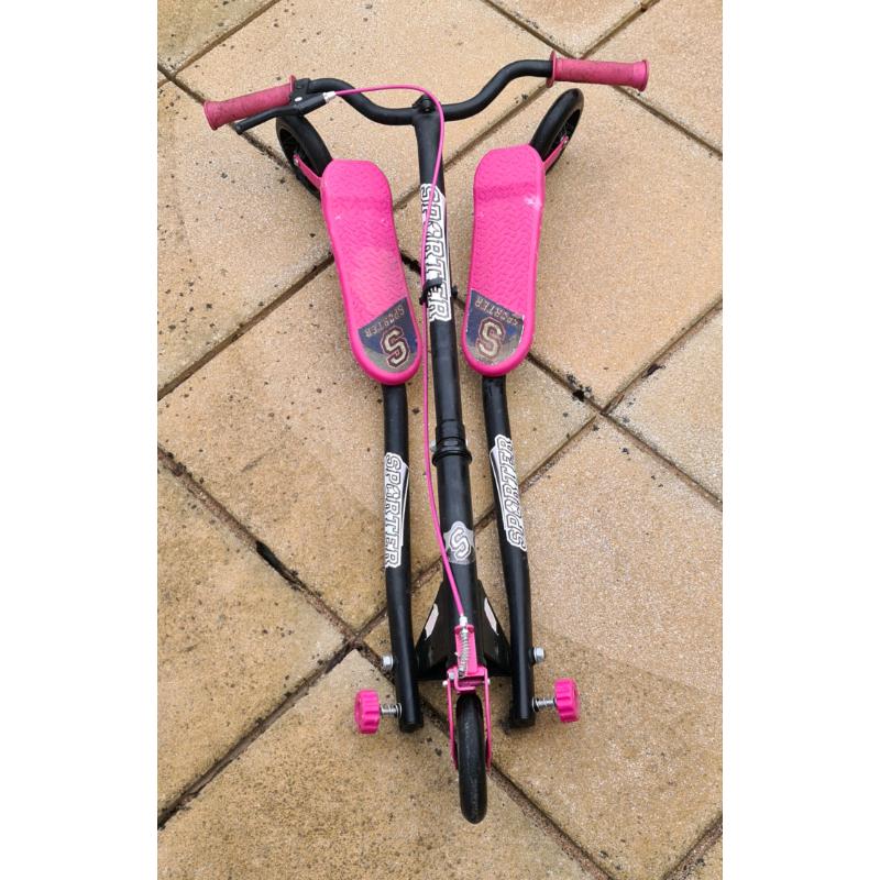 Smyths Sporter 2 Pink split scooter.