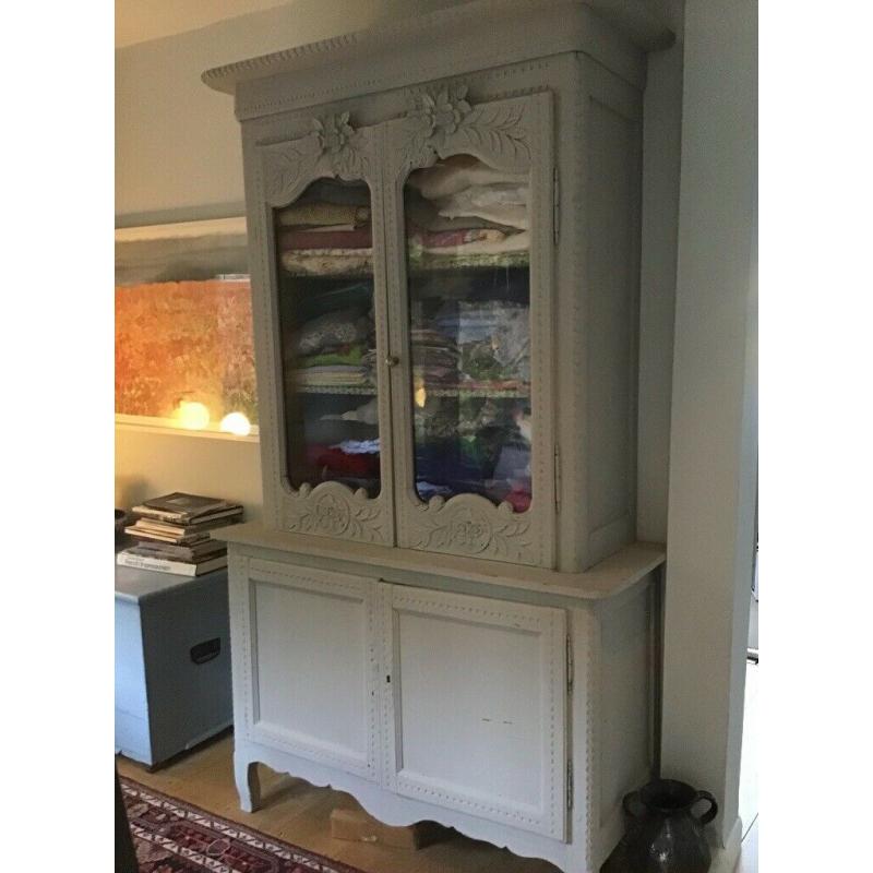 FRENCH DRESSER ARMOIRE LINEN CUPBOARD