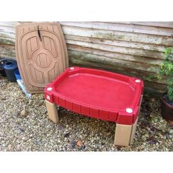 Step Two Sand Pit / Water Table with Lid