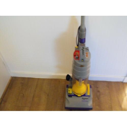 Dyson dc01 bagless upright vacuum cleaner in good working condition