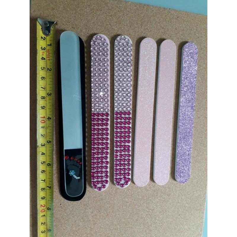 Collection of Nail Files (5 Emery & 1 Glass?)