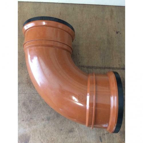 Pipe fitting