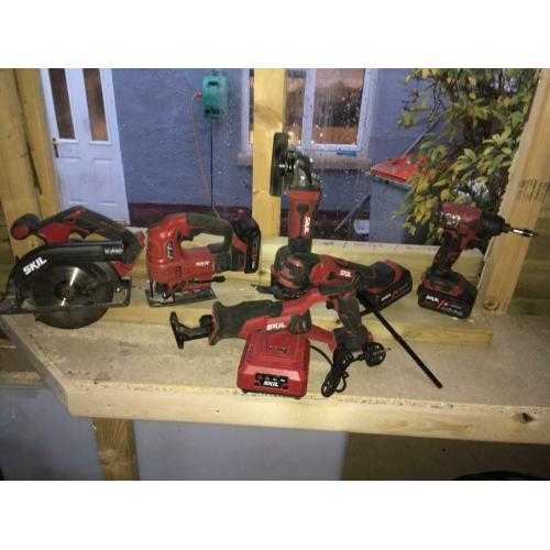 Skil 20v (4.0 amp ) cordless kit