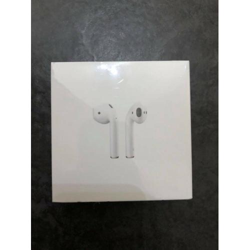Apple Airpods with Wireless Charging Case (2nd Generation) - Brand new