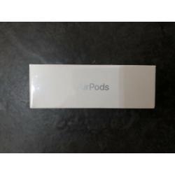 Apple Airpods with Wireless Charging Case (2nd Generation) - Brand new