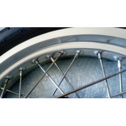 Kawasaki W800 W 800 EJ800 Rear Wheel & Dunlop Roadmaster Tyre. Excellent condition