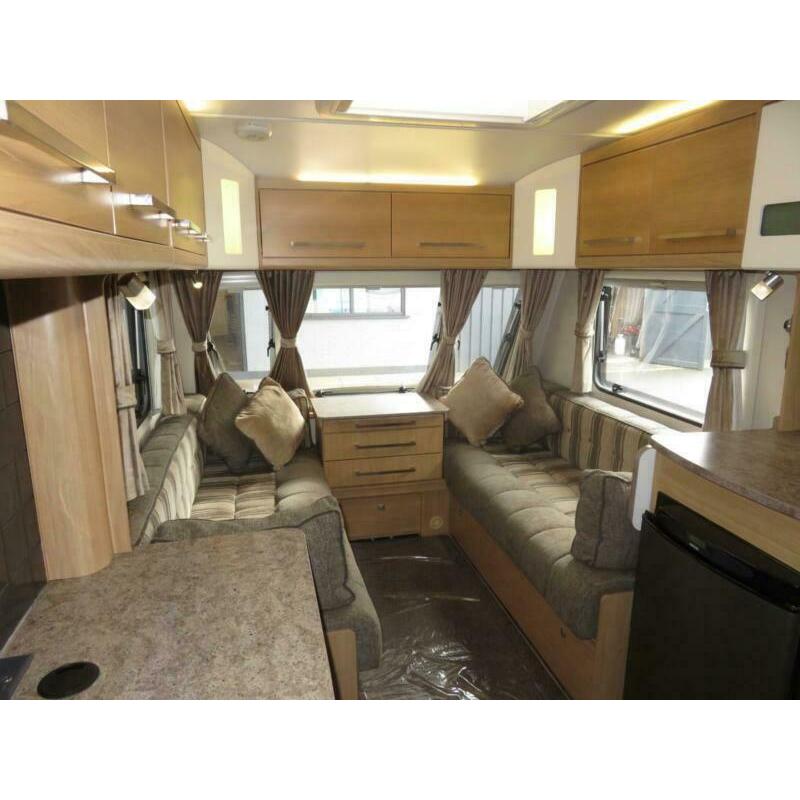2011 COMPASS VANTAGE 462 SPECIAL EDITION 2 BERTH CARAVAN WITH END WASHROOM.....