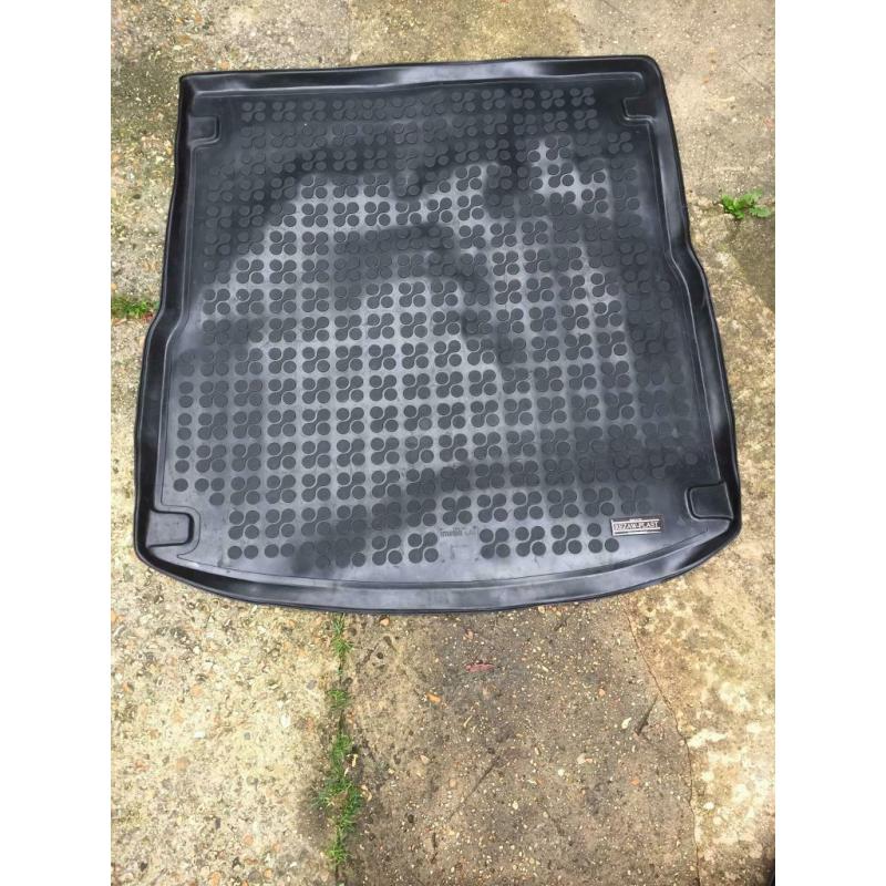Hyundai i40 estate floor carpet mats rubber + boot cover