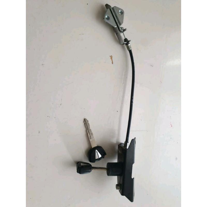 Kawasaki er6 rear pillion seat lock mechanism