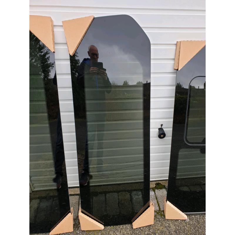 Privacy glass off a Ford Tourneo Custom 2020