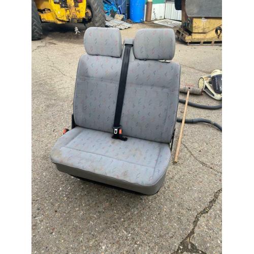 T4 double seats