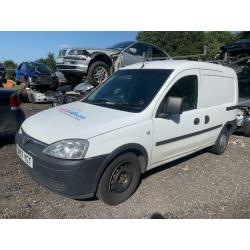 Vauxhall combo van 1.3 cdti 2007 white BREAKING FOR PARTS