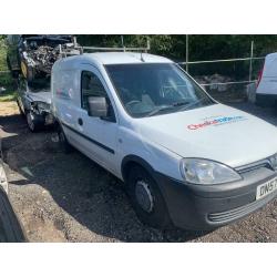 Vauxhall combo van 1.3 cdti 2007 white BREAKING FOR PARTS