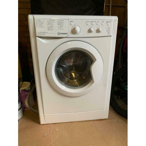 Indesit IWC71452