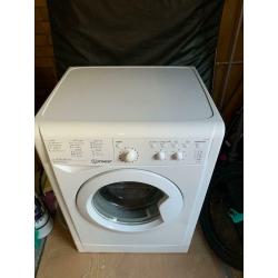 Indesit IWC71452