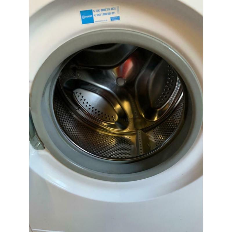 Indesit IWC71452