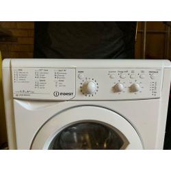 Indesit IWC71452