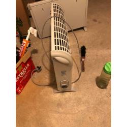 Portable Delonghi 2000w Heater as new