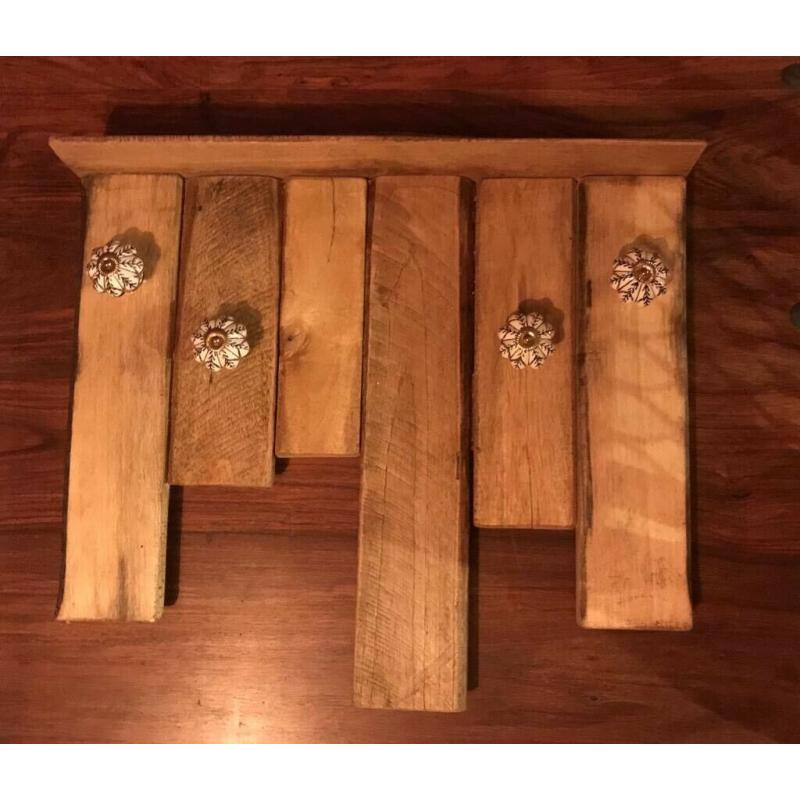 Solid wooden coat hook
