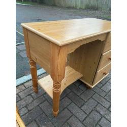 Dressing table