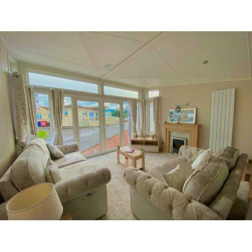 New Luxury Static Caravan for sale 2 bed en-suite with bath patio doors